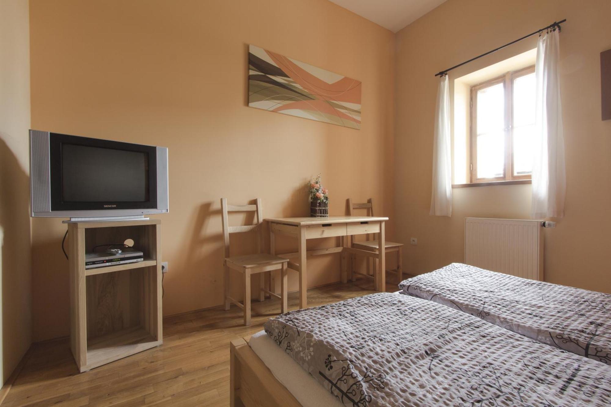Penzion Ve Stoleti Lodenice Room photo